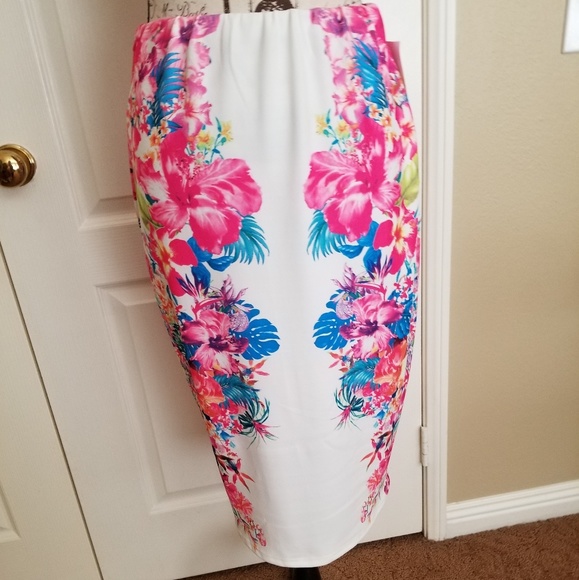 NWT Top 10 Hawaiian Skirt - Picture 2 of 8